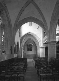 Bas-côté droit, vue prise de la chapelle droite © Région Bourgogne-Franche-Comté, Inventaire du patrimoine
