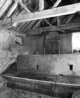 Lavoir, vue intérieure. © Région Bourgogne-Franche-Comté, Inventaire du patrimoine
