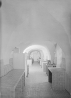 Cabinets de desserte de la cuisine. © Région Bourgogne-Franche-Comté, Inventaire du patrimoine
