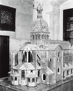 Chevet, vue de trois-quarts © Région Bourgogne-Franche-Comté, Inventaire du patrimoine