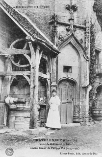  château fort © Région Bourgogne-Franche-Comté, Inventaire du patrimoine