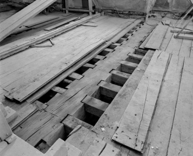 Chambre du Roi : détail du plancher (travaux de 1995). © Région Bourgogne-Franche-Comté, Inventaire du patrimoine