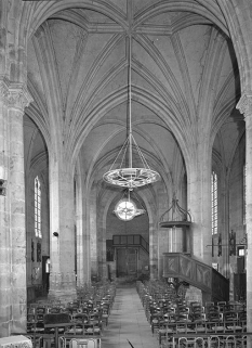 Vaisseau central, vue prise du choeur. © Région Bourgogne-Franche-Comté, Inventaire du patrimoine