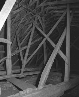 Comble : charpente de la nef. © Région Bourgogne-Franche-Comté, Inventaire du patrimoine