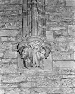 Choeur, voûte : culot gauche. © Région Bourgogne-Franche-Comté, Inventaire du patrimoine