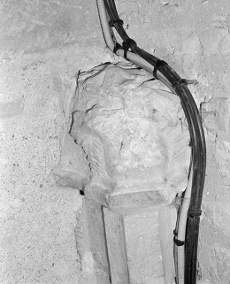 Travée sous clocher : culot antérieur gauche. © Région Bourgogne-Franche-Comté, Inventaire du patrimoine