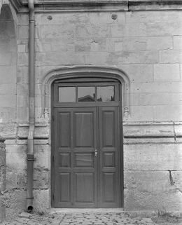 Elévation droite, 2e travée : porte latérale. © Région Bourgogne-Franche-Comté, Inventaire du patrimoine