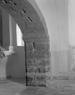 Arcade de la chapelle gauche : support droit © Région Bourgogne-Franche-Comté, Inventaire du patrimoine