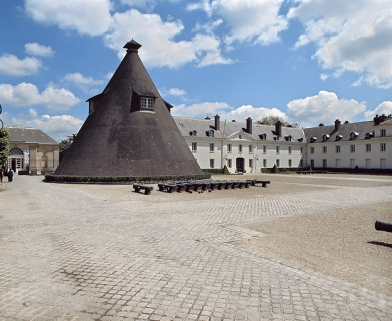 Vue extérieure de l'ancien four aménagé en théâtre. © Région Bourgogne-Franche-Comté, Inventaire du patrimoine