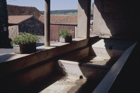  lavoir © Région Bourgogne-Franche-Comté, Inventaire du patrimoine