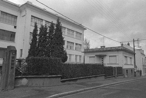 Vue de l'extension des ateliers de 1955-56, depuis la rue des Près. © Région Bourgogne-Franche-Comté, Inventaire du patrimoine