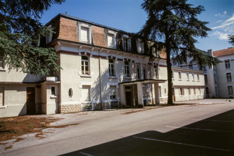 Vue du pavillon central. © Région Bourgogne-Franche-Comté, Inventaire du patrimoine