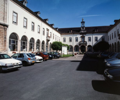 Vue de la cour intérieure. © Région Bourgogne-Franche-Comté, Inventaire du patrimoine