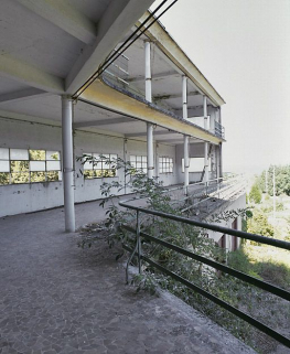 Galerie de cure est, façade sud-est. © Région Bourgogne-Franche-Comté, Inventaire du patrimoine