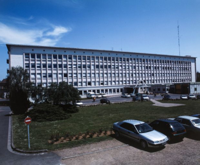Bâtiment de chirurgie, façade antérieure. © Région Bourgogne-Franche-Comté, Inventaire du patrimoine
