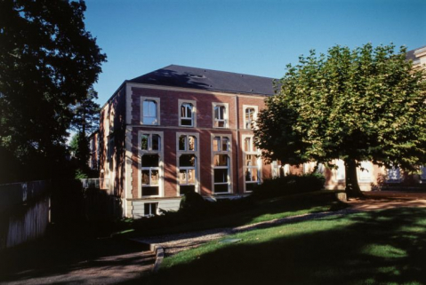 Façade postérieure, partie gauche. © Région Bourgogne-Franche-Comté, Inventaire du patrimoine Façade postérieure, partie gauche. © Région Bourgogne-Franche-Comté, Inventaire du patrimoine