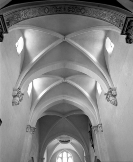 Vaisseau central, voûtes prises du choeur. © Région Bourgogne-Franche-Comté, Inventaire du patrimoine