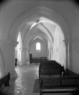 Bas-côté gauche (nord), vue prise de la chapelle. © Région Bourgogne-Franche-Comté, Inventaire du patrimoine