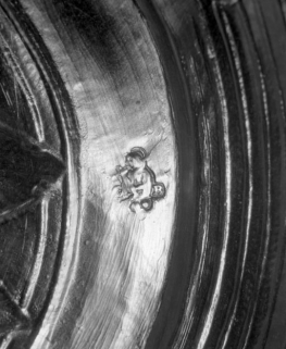 Poinçon sous le pied. © Région Bourgogne-Franche-Comté, Inventaire du patrimoine