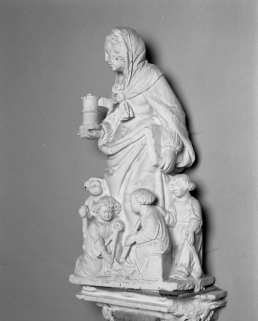 Groupe sculpté : Marie Cléophas, de trois-quarts. © Région Bourgogne-Franche-Comté, Inventaire du patrimoine