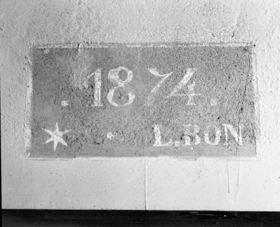 Sacristie, détail de l'inscription. © Région Bourgogne-Franche-Comté, Inventaire du patrimoine