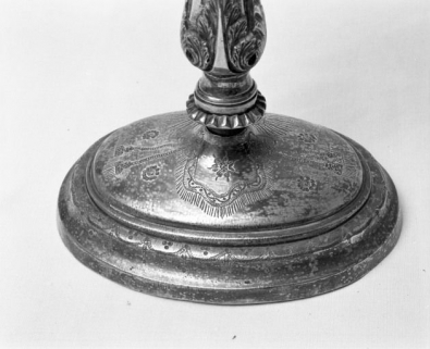 Détail du pied. © Région Bourgogne-Franche-Comté, Inventaire du patrimoine