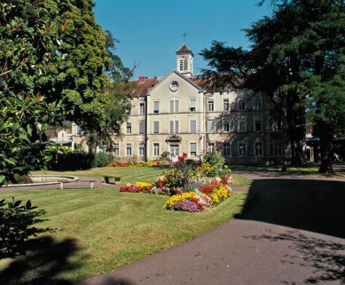 Bâtiment central, administratif. © Région Bourgogne-Franche-Comté, Inventaire du patrimoine