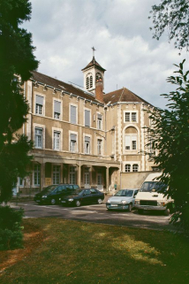 Bâtiment central, façade postérieure avec galerie en 2001. © Région Bourgogne-Franche-Comté, Inventaire du patrimoine