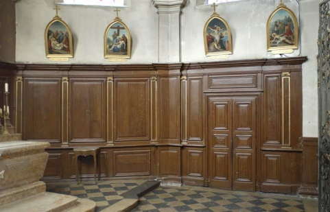 Chapelle, choeur : lambris de demi-revêtement et porte de la sacristie. © Région Bourgogne-Franche-Comté, Inventaire du patrimoine