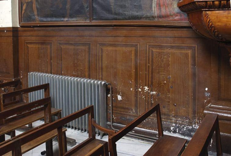 Chapelle : mur gauche de la nef (trompe-l'oeil : lambris). © Région Bourgogne-Franche-Comté, Inventaire du patrimoine