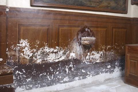 Chapelle : mur droit de la nef (trompe-l'oeil : lambris). © Région Bourgogne-Franche-Comté, Inventaire du patrimoine