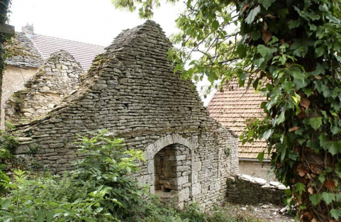Chapelle, élévation ouest, depuis le nord-ouest (état en 2002). © Région Bourgogne-Franche-Comté, Inventaire du patrimoine