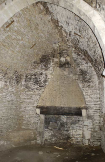 Salle voûtée, vue intérieure côté nord, en 2002. © Région Bourgogne-Franche-Comté, Inventaire du patrimoine