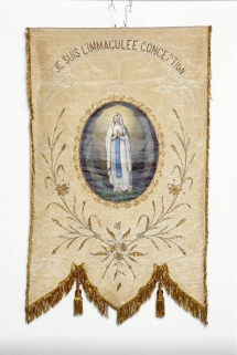 Bannière, face. © Région Bourgogne-Franche-Comté, Inventaire du patrimoine