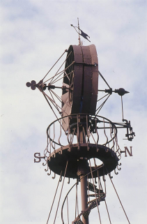 Détail de la partie supérieure. © Région Bourgogne-Franche-Comté, Inventaire du patrimoine