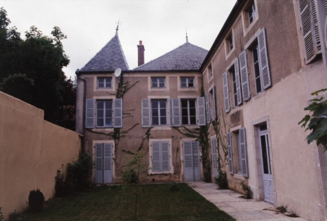 Vue d'ensemble des façades. © Région Bourgogne-Franche-Comté, Inventaire du patrimoine