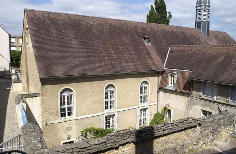 Façade antérieure de l'extension de la salle des hommes. © Région Bourgogne-Franche-Comté, Inventaire du patrimoine