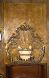 Détail du décor à droite du retable © Région Bourgogne-Franche-Comté, Inventaire du patrimoine