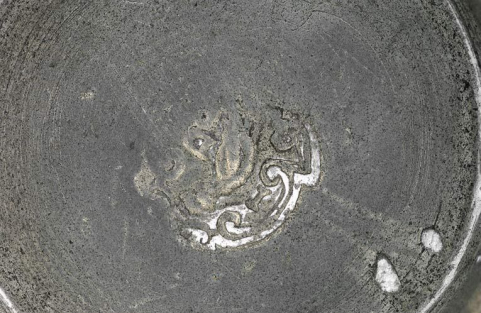 Deuxième moutardier, détail du poinçon © Région Bourgogne-Franche-Comté, Inventaire du patrimoine