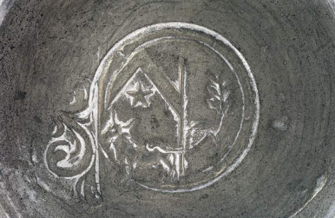 Détail du poinçon © Région Bourgogne-Franche-Comté, Inventaire du patrimoine