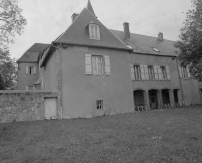 Vue d'ensemble de la façade postérieure. © Région Bourgogne-Franche-Comté, Inventaire du patrimoine