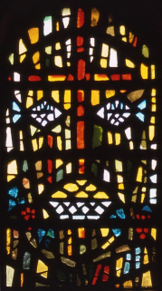 Vitrail axial du choeur. © Région Bourgogne-Franche-Comté, Inventaire du patrimoine