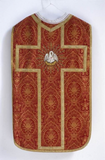 Chasuble rouge. © Région Bourgogne-Franche-Comté, Inventaire du patrimoine