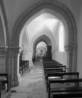 Bas-côté droit, vue prise depuis la première travée. © Région Bourgogne-Franche-Comté, Inventaire du patrimoine