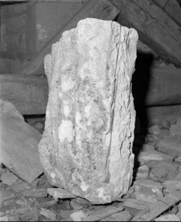 Fragment de statue : religieux © Région Bourgogne-Franche-Comté, Inventaire du patrimoine