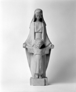 Sculpture signée R. Gourdot. © Région Bourgogne-Franche-Comté, Inventaire du patrimoine