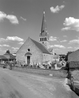 Vue d'ensemble : façade et élévation droite. © Région Bourgogne-Franche-Comté, Inventaire du patrimoine
