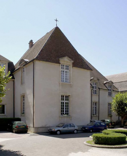 Ancien hôtel du gouverneur : vue d'ensemble de trois-quarts gauche. © Région Bourgogne-Franche-Comté, Inventaire du patrimoine