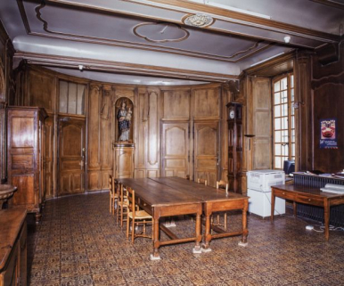 Grand corps de bâtiment : réfectoire des soeurs. © Région Bourgogne-Franche-Comté, Inventaire du patrimoine