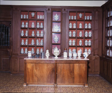 Pharmacie, vue partielle. © Région Bourgogne-Franche-Comté, Inventaire du patrimoine